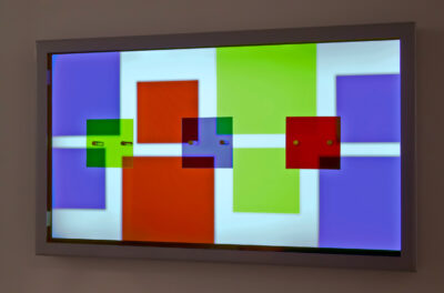 Untitled, 2012 | 1 min, 28 seg | 100 x 61 x 17 cm | Screen, glass, stainless steel