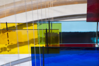 Spheric Composition, 2010 | 250 x 250 x 250 cm | Glass, stainless steel cable and elastic bands